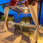Apartman Awesome In