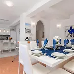 Awesome In Appartamento