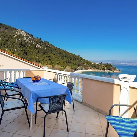 In With House Sea View Appartamento Medveja