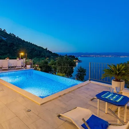 Beautiful In * Medveja